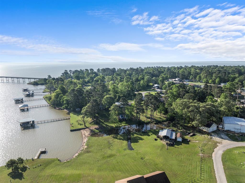 500 Lagoon Drive, Point Blank, Texas image 3