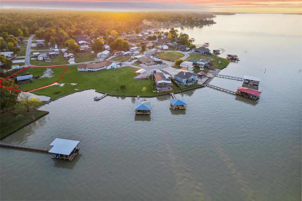 500 Lagoon Drive, Point Blank, Texas image 2