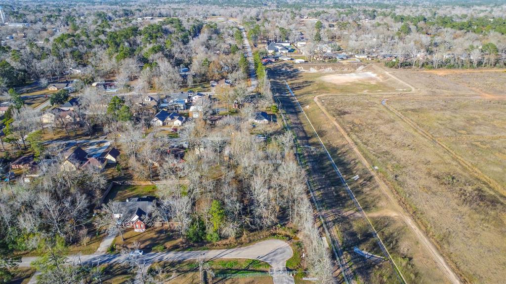 00 Flower Ridge, Porter, Texas image 3