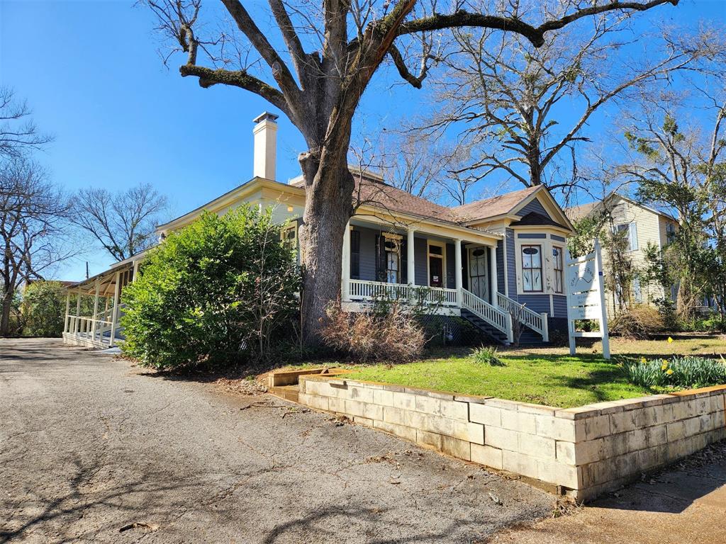 1011 S Sycamore Street, Palestine, Texas image 16