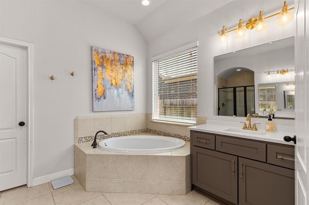 511 Summer Acres Court, Rosenberg, Texas image 33