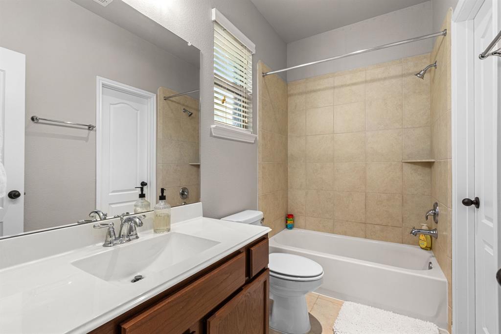 511 Summer Acres Court, Rosenberg, Texas image 28