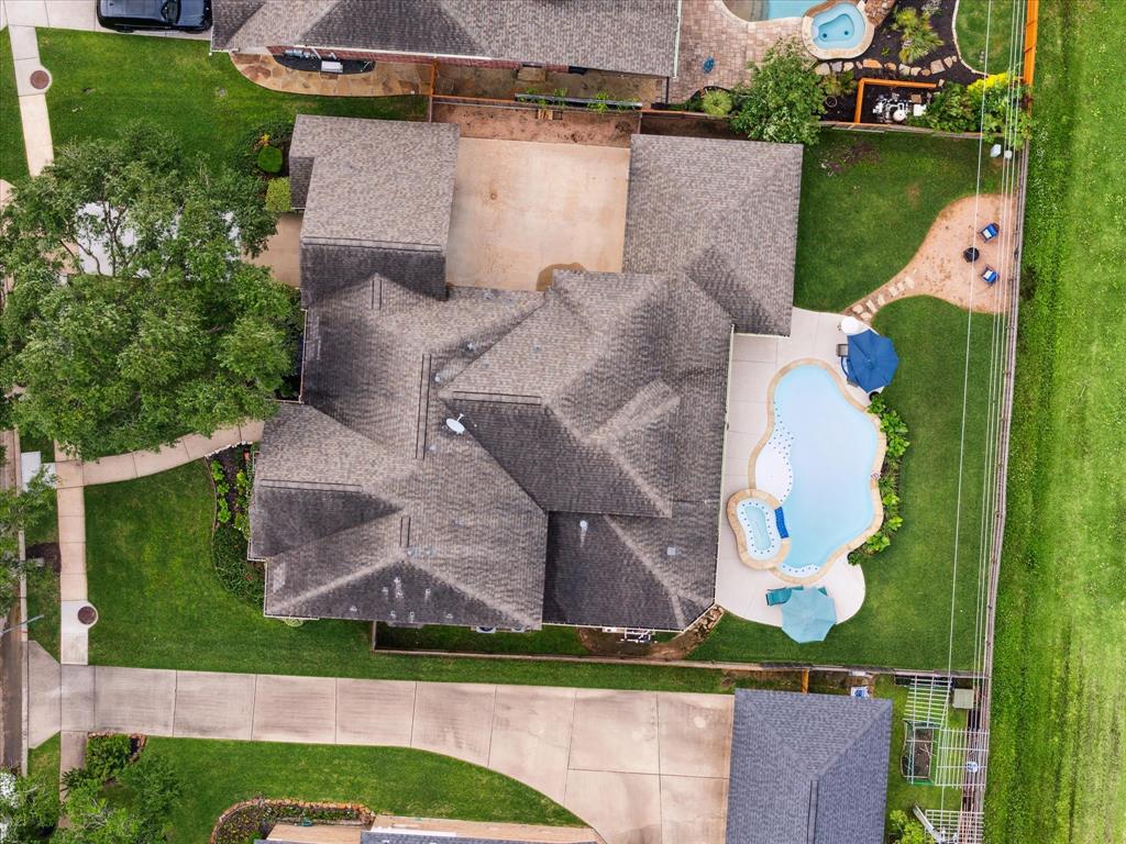 8718 Stowe Creek Lane, Missouri City, Texas image 38