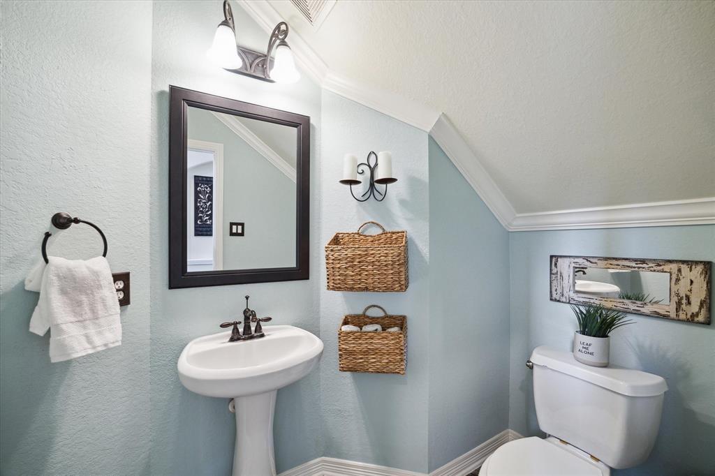 8718 Stowe Creek Lane, Missouri City, Texas image 18