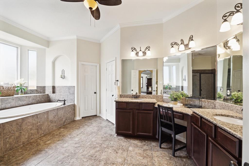 8718 Stowe Creek Lane, Missouri City, Texas image 22