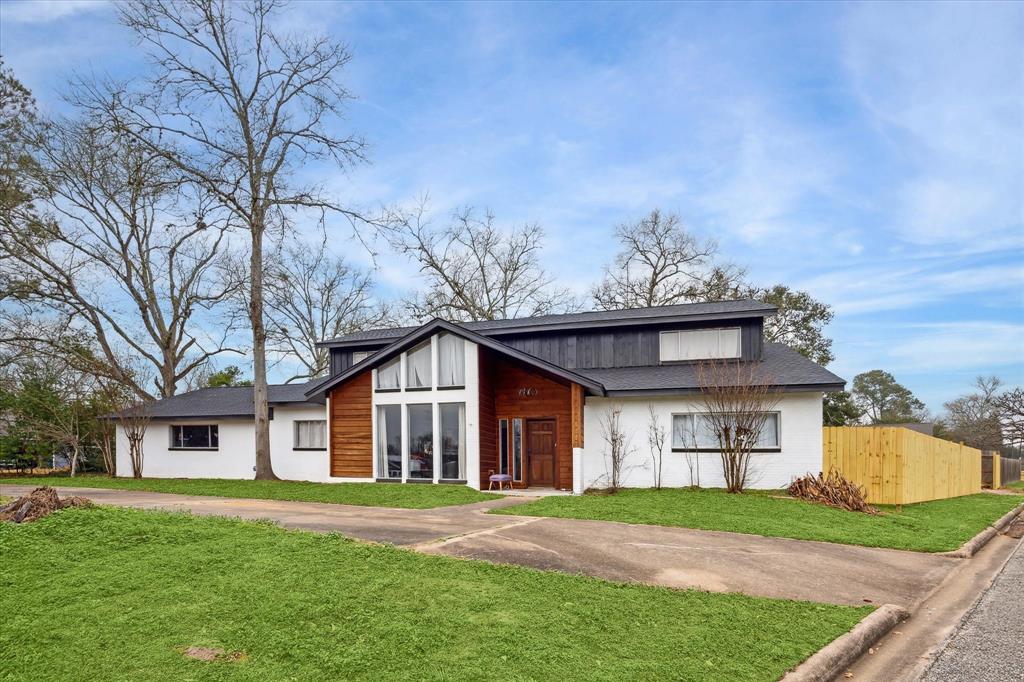 224 Lee Lane, Bellville, Texas image 1