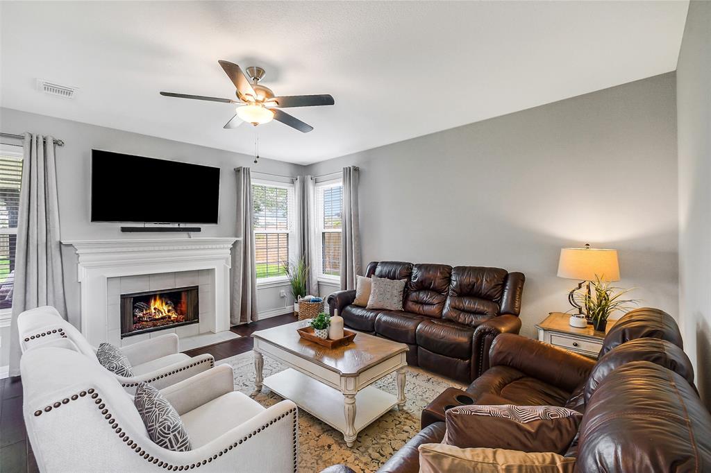 1416 Blueberry Lane, Friendswood, Texas image 8