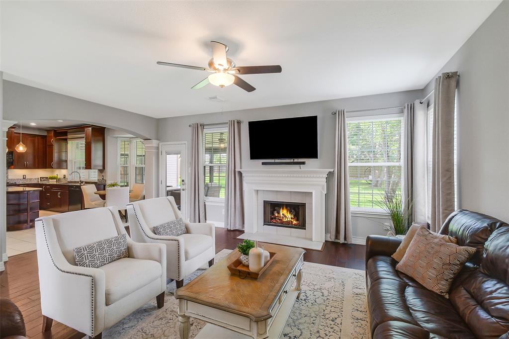 1416 Blueberry Lane, Friendswood, Texas image 9