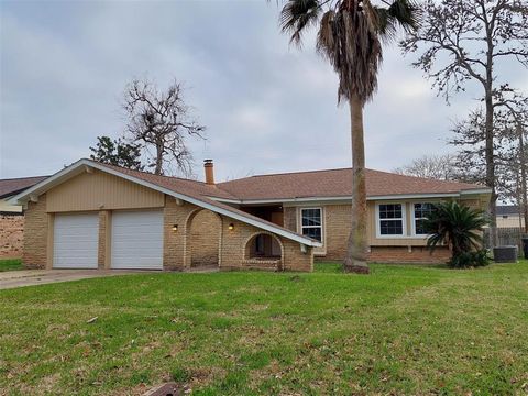 A home in Lake Jackson