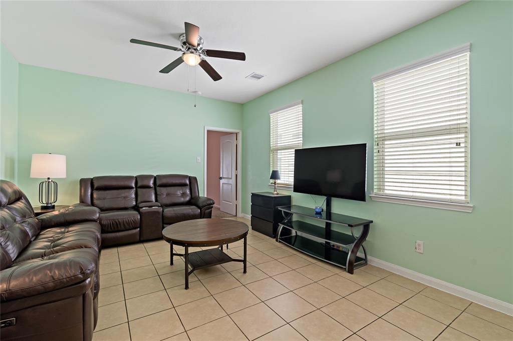 6418 Bolinas Court, Rosharon, Texas image 5