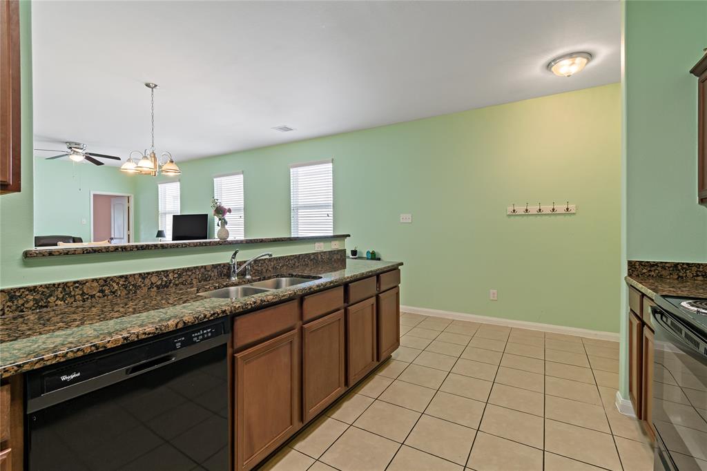 6418 Bolinas Court, Rosharon, Texas image 9