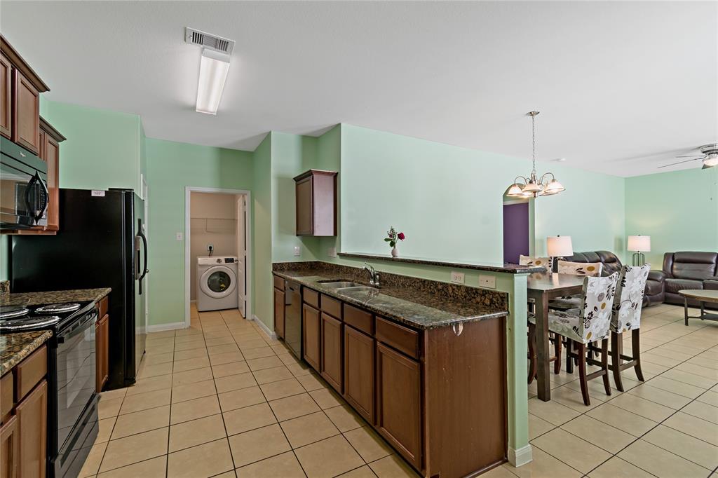 6418 Bolinas Court, Rosharon, Texas image 8