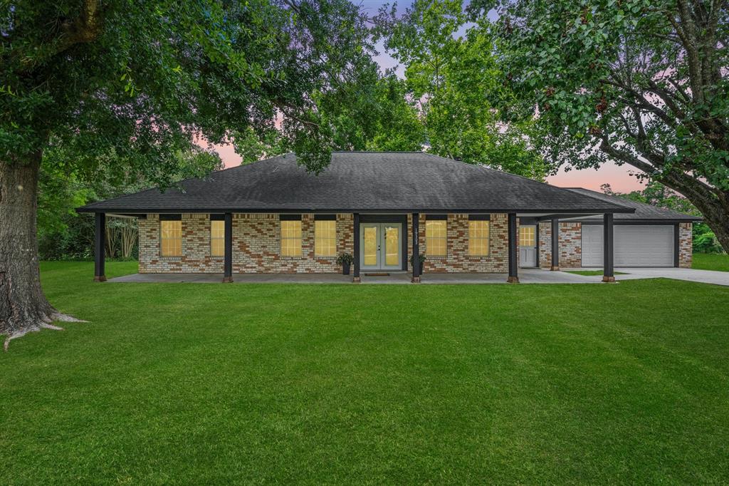 19302 Fisher Drive, Tomball, Texas image 1
