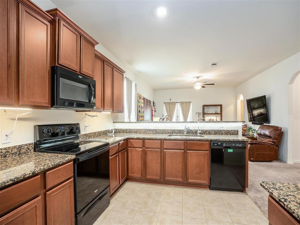 220 Elm Patch Drive, Katy, Texas image 2