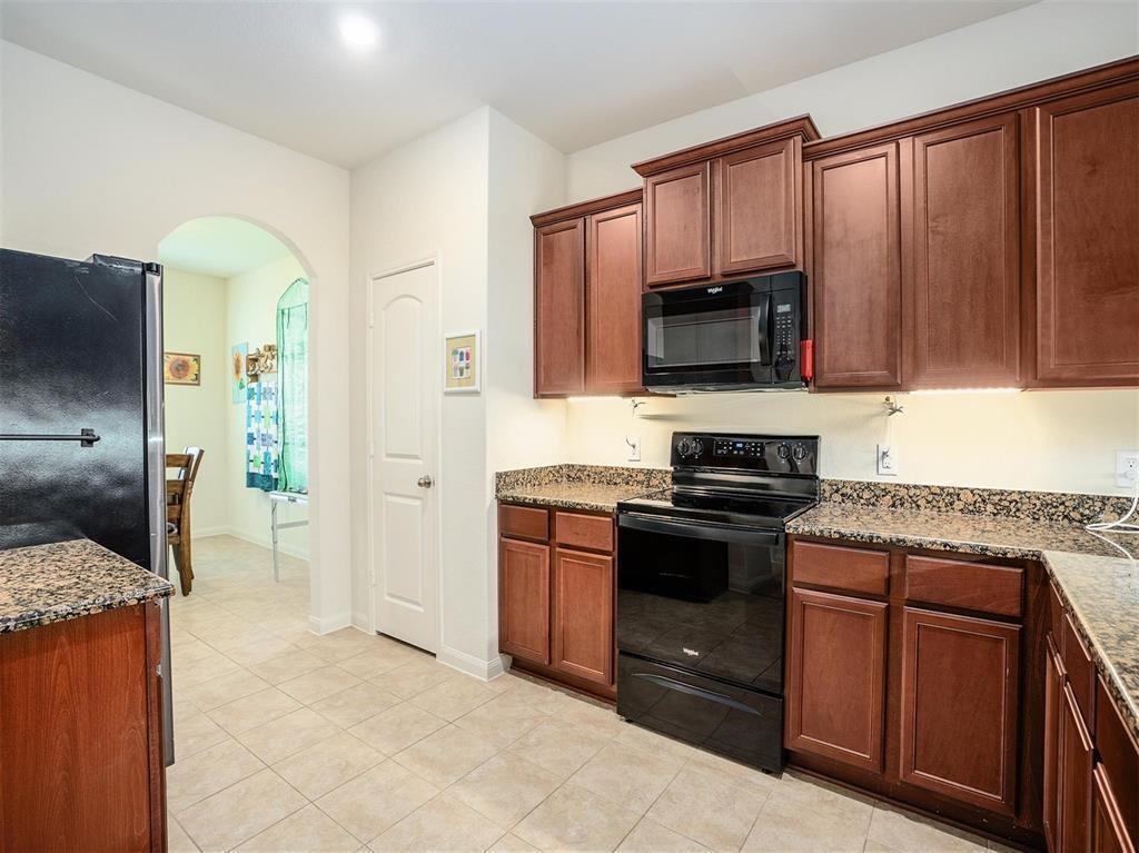 220 Elm Patch Drive, Katy, Texas image 3