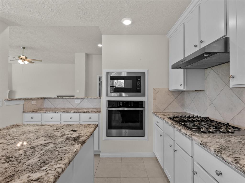 2114 Yarnell Road, Dickinson, Texas image 11