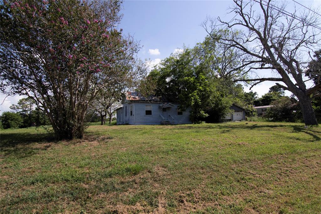 1112 & 1108 N Baumgarten Street, Schulenburg, Texas image 7