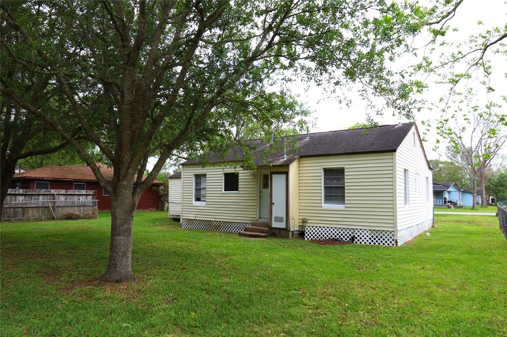 617 Hurst Street, Angleton, Texas image 17