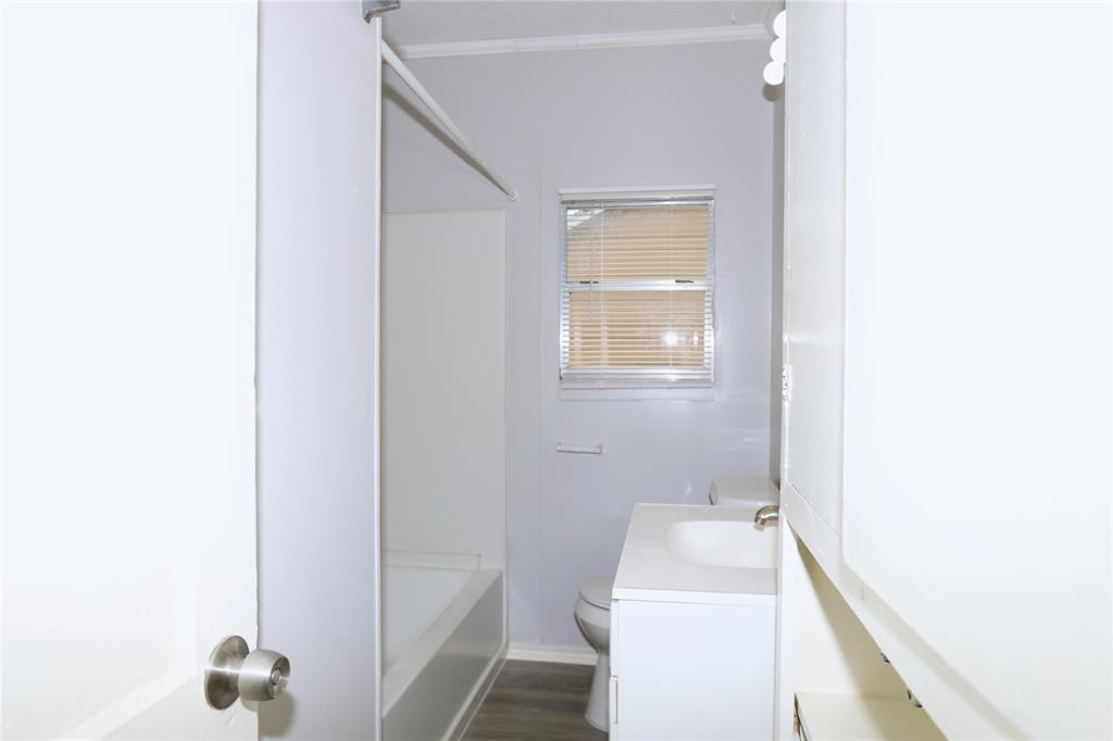 617 Hurst Street, Angleton, Texas image 15
