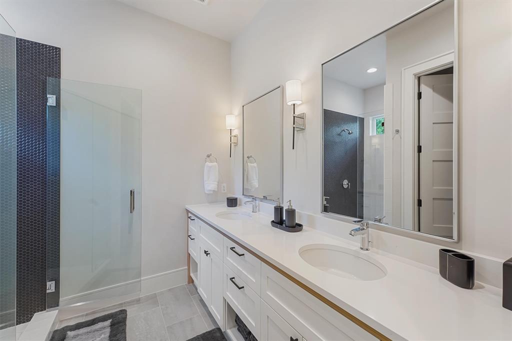 208 Heron Pointe Drive, Montgomery, Texas image 29