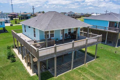 A home in Crystal Beach