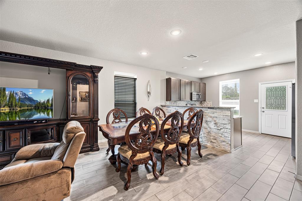 24818 Russet Bluff Trail, Houston, Texas image 9