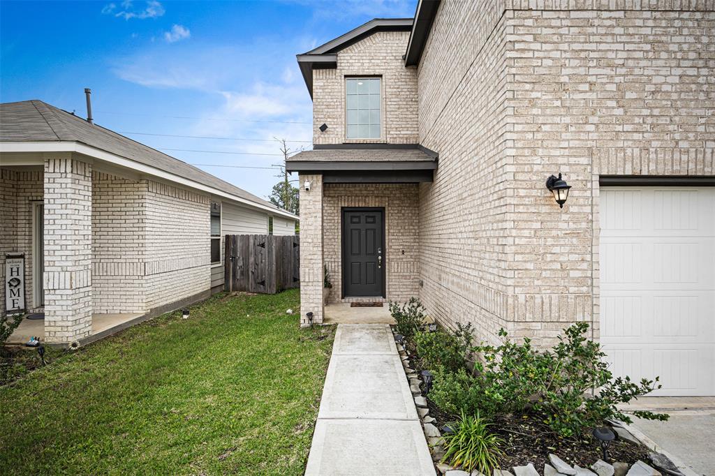 24818 Russet Bluff Trail, Houston, Texas image 2