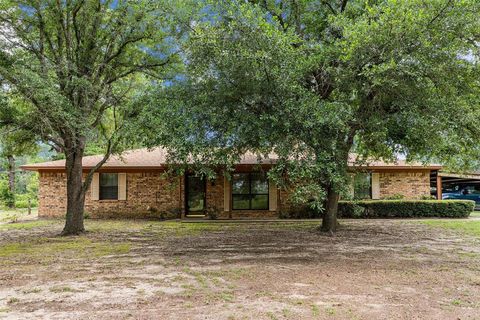 Photo of 3219 Fm 1817, Elkhart, TX 75839 (MLS # 57273578) Photo of 3219 Fm 1817, Elkhart, TX 75839 (MLS # 57273578)