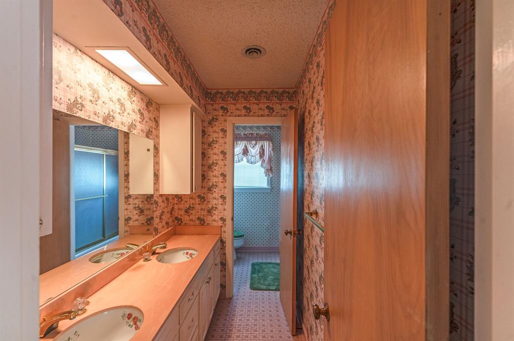 1345 10th Street, Hempstead, Texas image 32