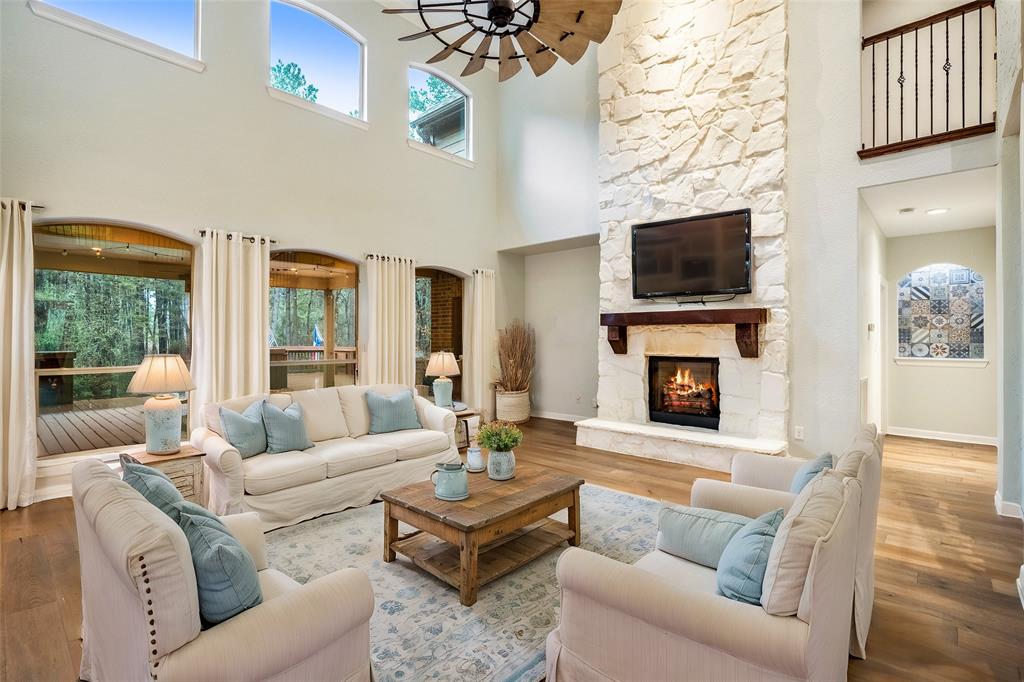 9643 Longmire Creek Way