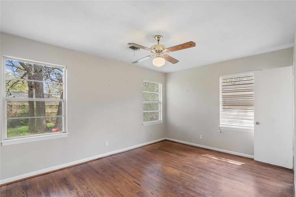 1504 N San Jacinto Street, Conroe, Texas image 18