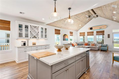 968 Pelican Lane Crystal Beach TX 77650