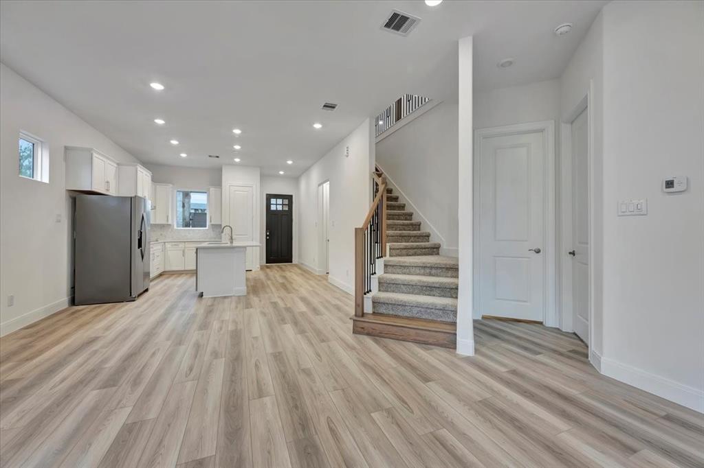 10016 Cloud Mist Drive, Houston, Texas image 6