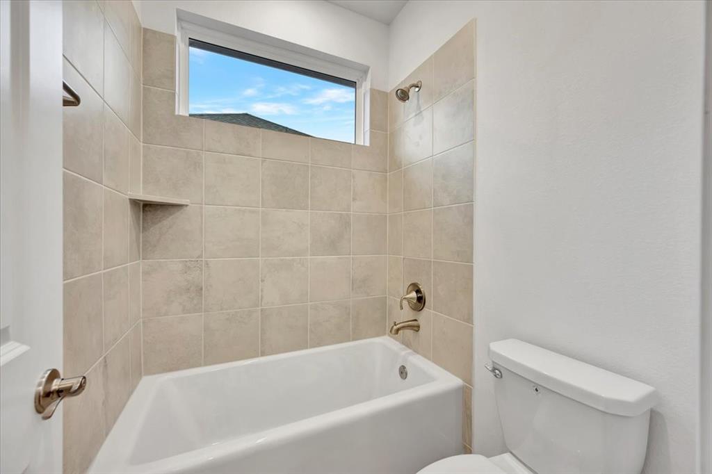 10016 Cloud Mist Drive, Houston, Texas image 29