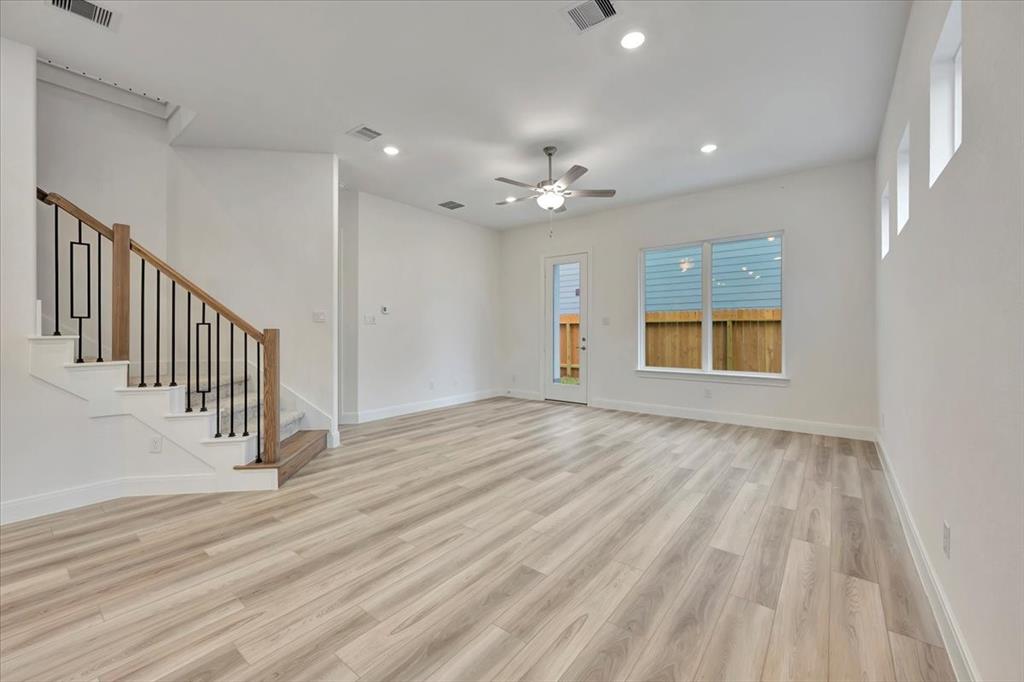 10016 Cloud Mist Drive, Houston, Texas image 9
