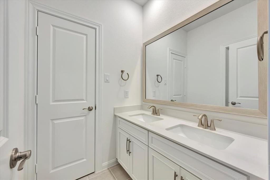10016 Cloud Mist Drive, Houston, Texas image 28