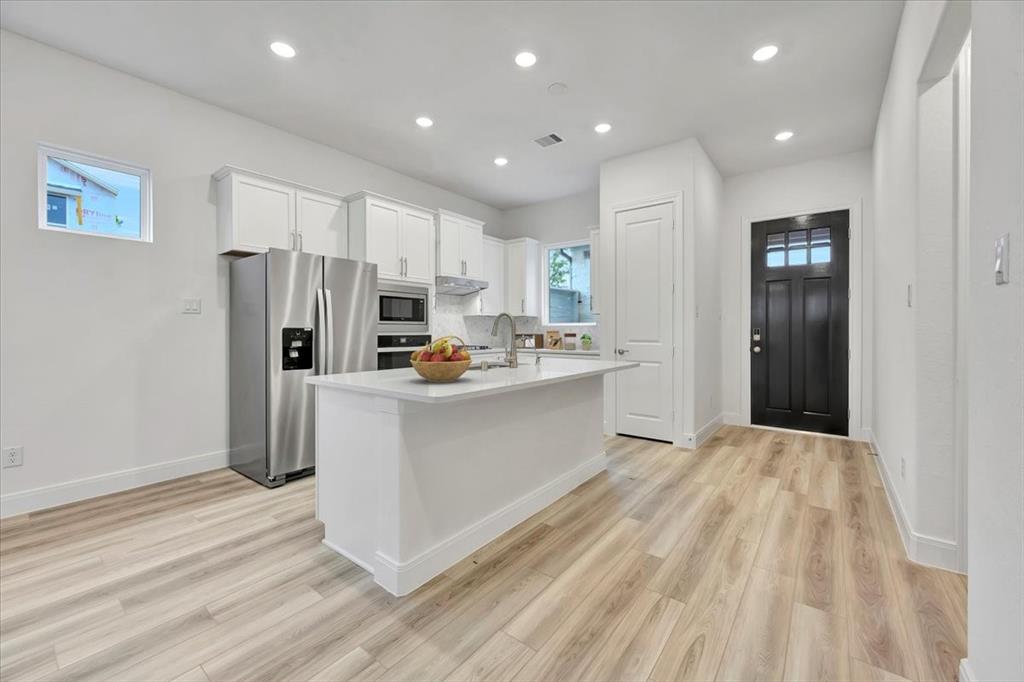 10016 Cloud Mist Drive, Houston, Texas image 2