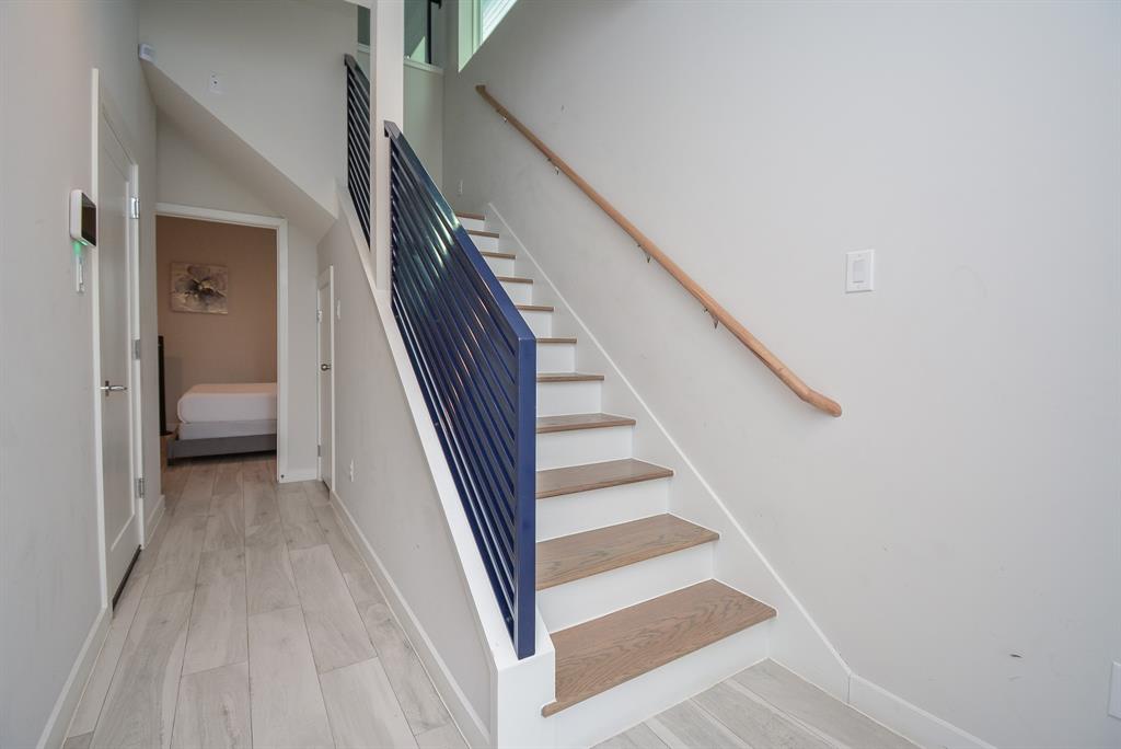 2607 Dennis Street