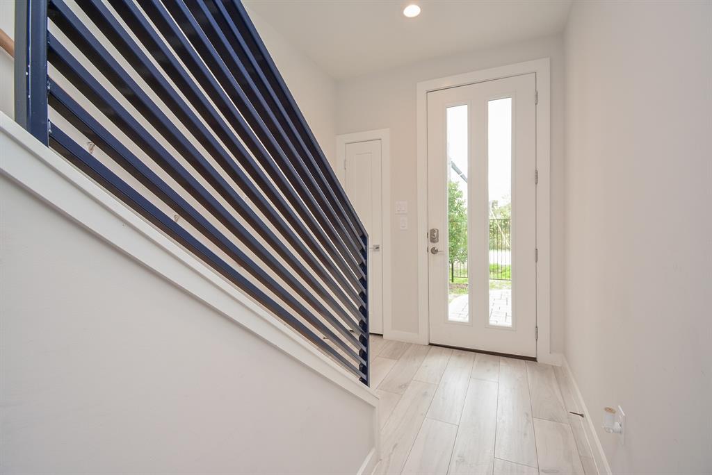 2607 Dennis Street