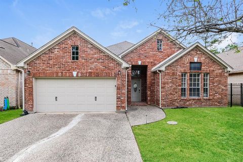 Single Family Residence in Houston TX 13815 Muirfield Village Drive.jpg