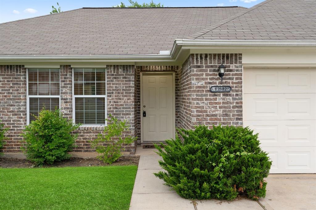 12502 Hackberry Drive, Willis, Texas image 5