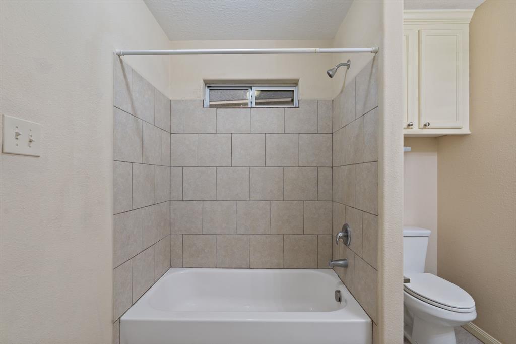12502 Hackberry Drive, Willis, Texas image 25