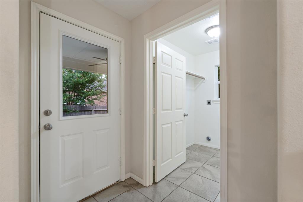 12502 Hackberry Drive, Willis, Texas image 16