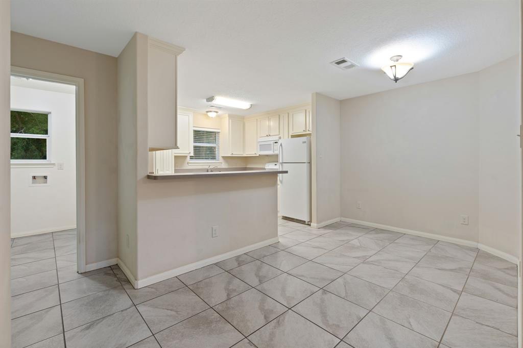 12502 Hackberry Drive, Willis, Texas image 11
