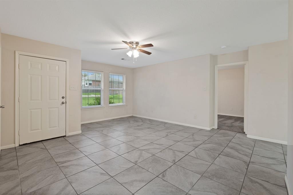 12502 Hackberry Drive, Willis, Texas image 7