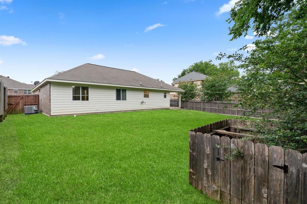 12502 Hackberry Drive, Willis, Texas image 35
