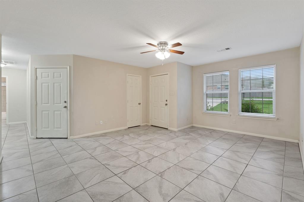 12502 Hackberry Drive, Willis, Texas image 10
