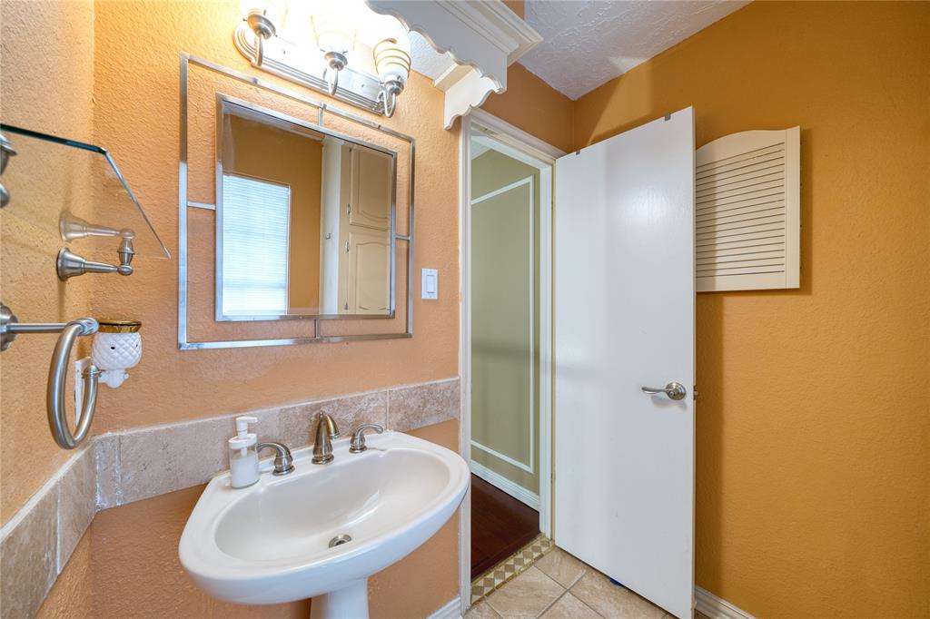 3802 Millbridge Drive, Houston, Texas image 33