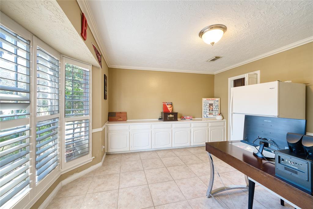3802 Millbridge Drive, Houston, Texas image 8