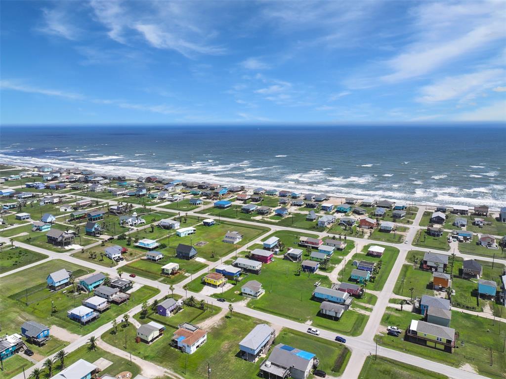 611 Fort Velasco Drive, Surfside Beach, Texas image 6